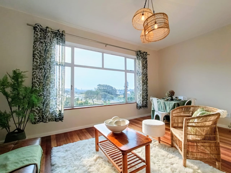 To Let 1 Bedroom Property for Rent in Humewood Eastern Cape